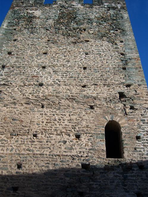 donjon du ch�teau de cly, photo personnelle